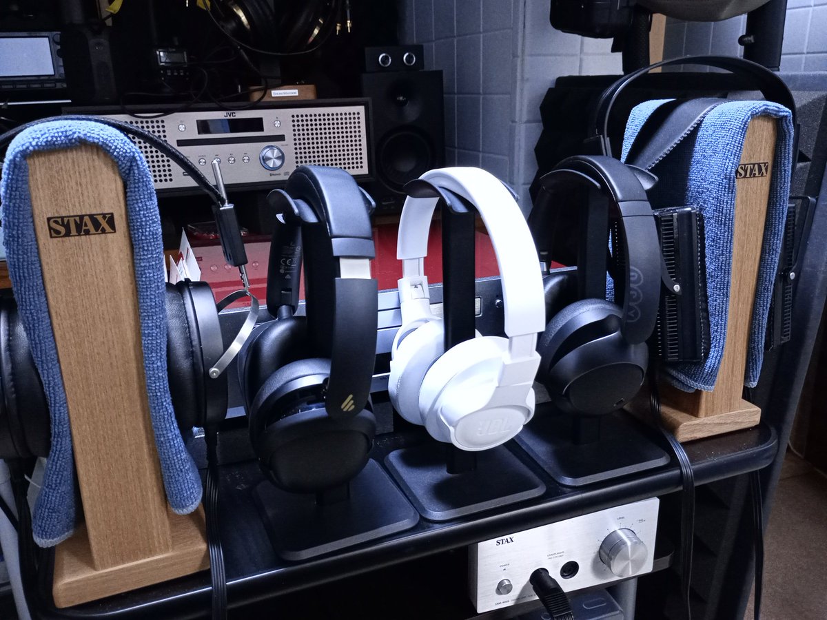 Jl1Pyb's tweet image. #オーディオ
#STAX
#TRIODE
#Edifier 
#QCY
#BERIBES 
#bluetoothヘッドホン
#アマチュア無線
bluetoothヘッドホン増殖中！