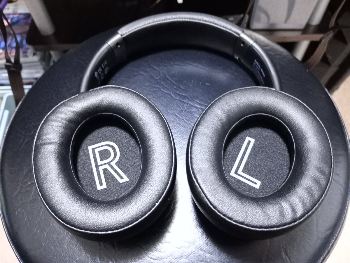 Jl1Pyb's tweet image. #オーディオ
#STAX
#TRIODE
#Edifier 
#QCY
#BERIBES 
#bluetoothヘッドホン
#アマチュア無線
bluetoothヘッドホン増殖中！