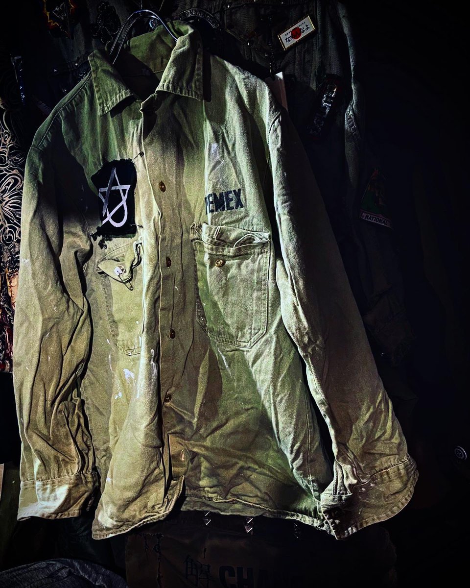 FREEDOMNoGood's tweet photo. #店内スタイリング
50'S.
WORK shirt.
【 #ネオ大阪帝国 #通天覚醒 #超変 #アラキ 】
いつも通り自分らしく。
SPECIAL.
#デカ履き
#HighDamageStyle
👁🧠🧠👁
伝説、続く。
解CHANCE放
⚫️ #ネオヤンキー
#theKIDアラーキー ⚫️
【 #theKIDアラキ 】
【アメ村 #ショウザンビル 】 https://t.co/xcCpd9NtmY