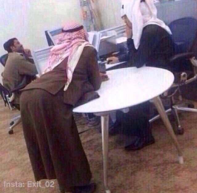 لااا  ،،، حسافه كان ودنا انعرف اسمه شيخ قبيله الانبار.