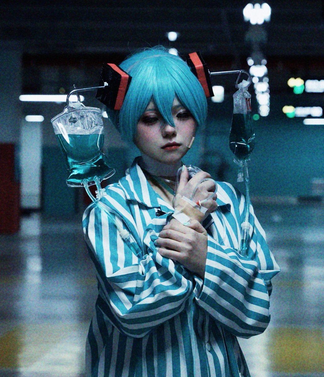 Butter_C_517's tweet photo. 25 . 04 . 12
初音ミク [病音未来]

#初音ミク #cosplay https://t.co/BT2MwHAo3w