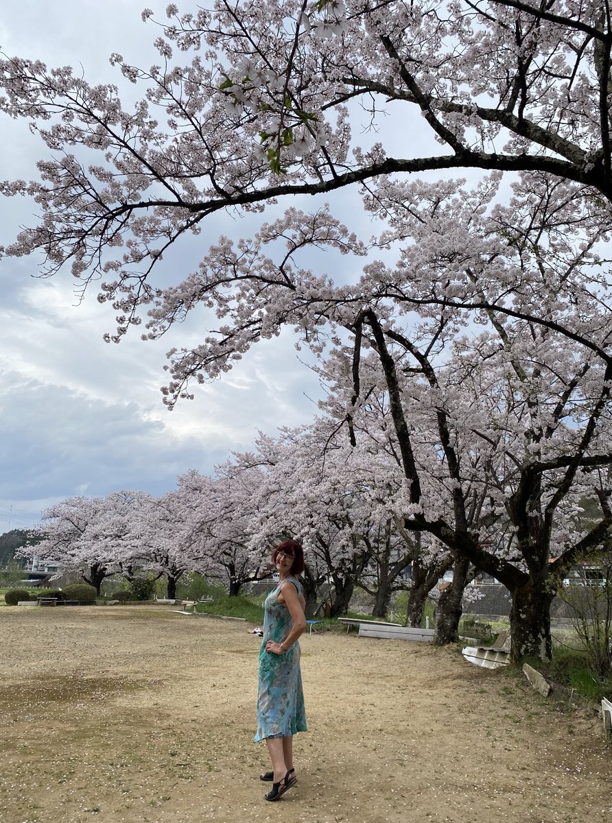 There’s life after the Beeb! My last day as a BBC staffer was last Friday.  Now I’m touring Japan.  Thanks to everyone who ever agreed to talk to me on air! And to all the wonderful colleagues. I’ll be back freelancing after some travels!