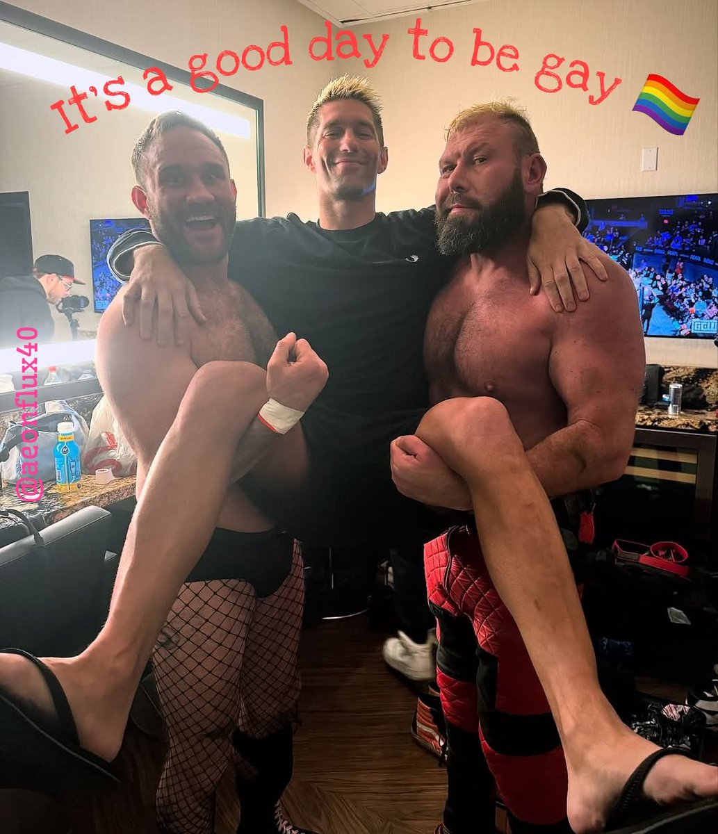 aeonflux40's tweet photo. I've had so much fun this weekend, watching all the matches with my favorite wrestlers. I love and appreciate all of them for their hard work and dedication, especially the #GCW crew. 🖤🖤🖤
#EffyBGBX #Effy #ZackSabreJr #Parrow #QueerAF https://t.co/gNMC6Cq8gq