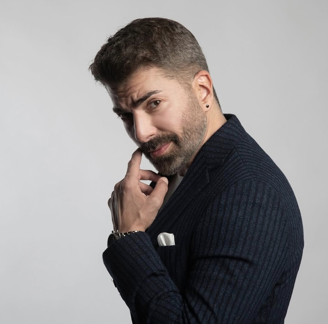 #CenkTorun, "Çılgın Bediş yeniden çekilse?" sorusuna şu cevabı verdi : "Yapay zekâ, sosyal medya her şey değişti. Hikâye evrilmiş olur, başka bir noktaya gider ama aynı tadı vereceğini zannetmiyorum. Ve her şeyi tadında bırakmak en güzeli." 📌

(Hakan Gence)