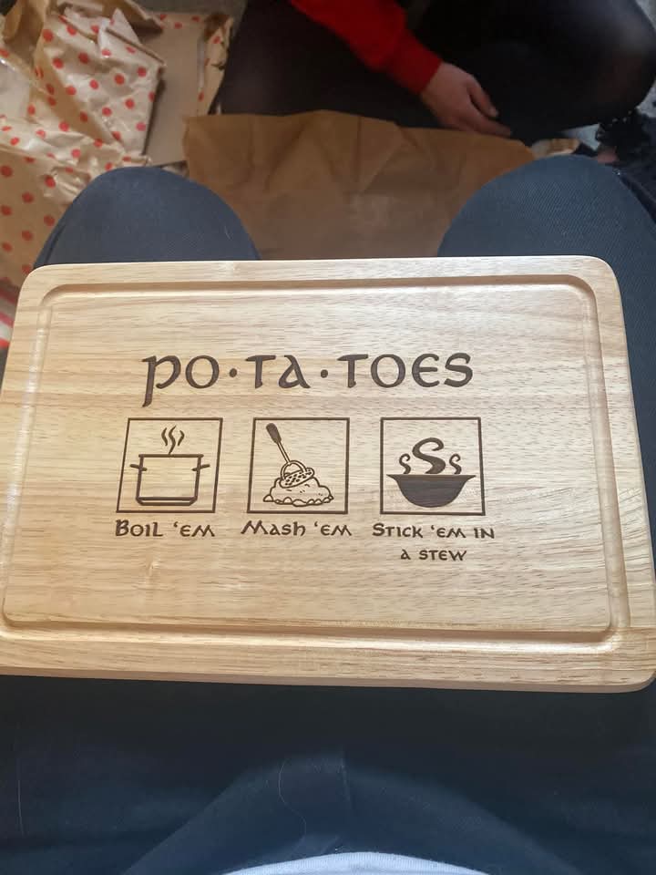 Saw a chopping board on FB and my mind immediately thought of <a href="/FearOfTheDuck74/">sayj 😱🐥❤️‍🔥🎸🤘🏼😝🤘🏼</a>