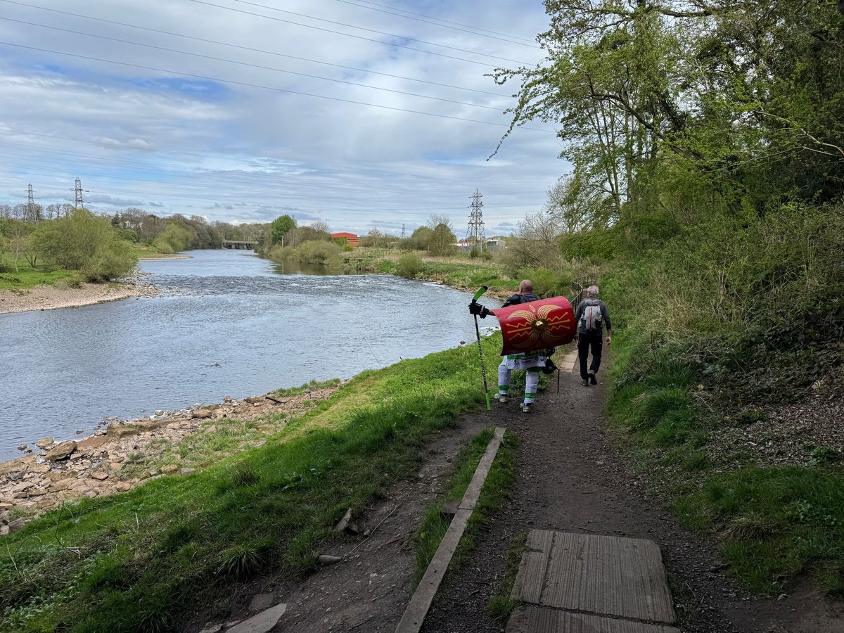 Day 2: Off again! Hadrian’s wall challenge! Starting the day walking like Douglas Bader (young ‘uns can Google him) Another long day ahead. I’m heartened by the donation to date for <a href="/tyhafan/">Tŷ Hafan Children's Hospice</a> Please keep ‘em coming!

Sponsor me:
justgiving.com/page/rick-stra…

<a href="/tyhafanhockey/">Tŷ Hafan Ice Hockey</a> <a href="/ukfallstars/">UK Charity Allstars</a>