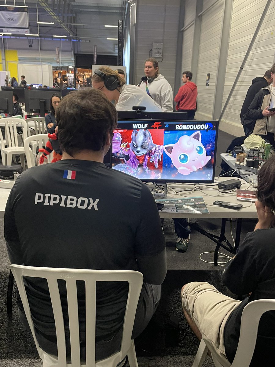 TeamOmerix's tweet image. Début des phases de poules pour nos joueurs smash, bon courage à eux !

#OXWIN