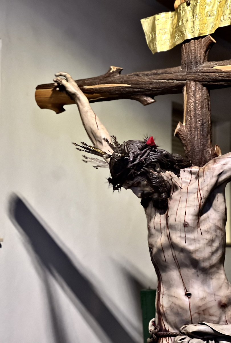 JoSemaria23_T's tweet photo. Bendito jueves de amor entregado en la Santa Vera Cruz del Señor de Almogía.

Una solemnidad digna de ver y sentir en cada una de las calles de esta bendita villa. Una hermandad digna de admirar por perseverar y defender sus valores. https://t.co/MSRsK0MaEF