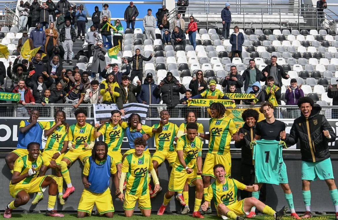 Pour une finale au stade de France 🏟️

Dijon ⚔️ FC Nantes (14h30)

Le seul groupe capable de nous faire rêver actuellement, allez les gars 🔰