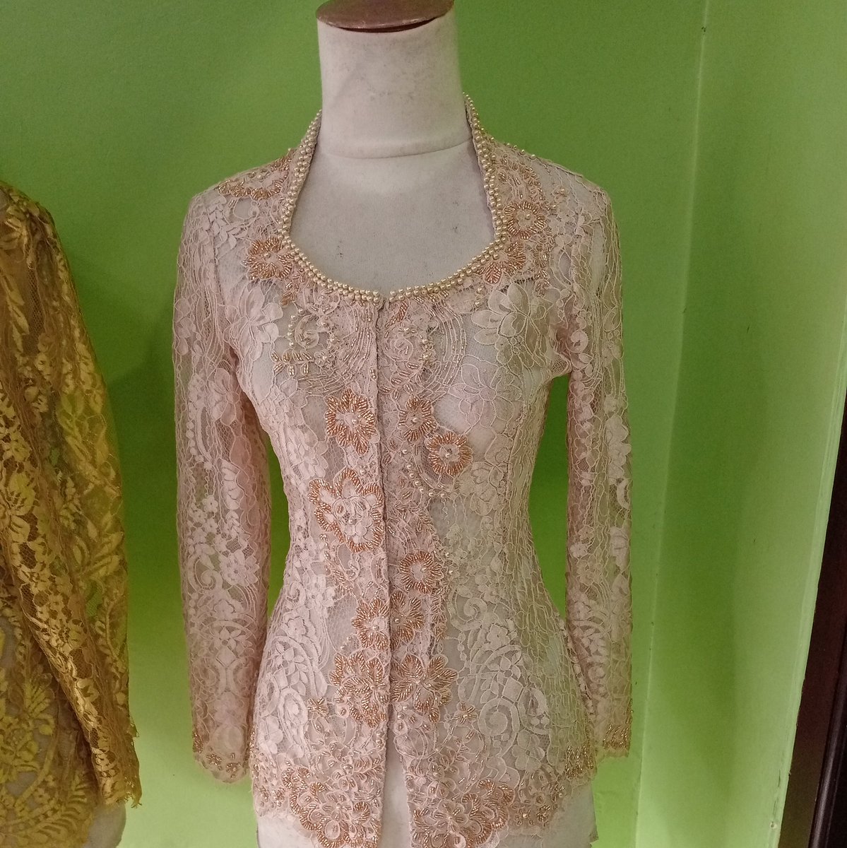 PastiKebaya's tweet photo. #FotoProfilBaru https://t.co/9NDVIrOcsi
