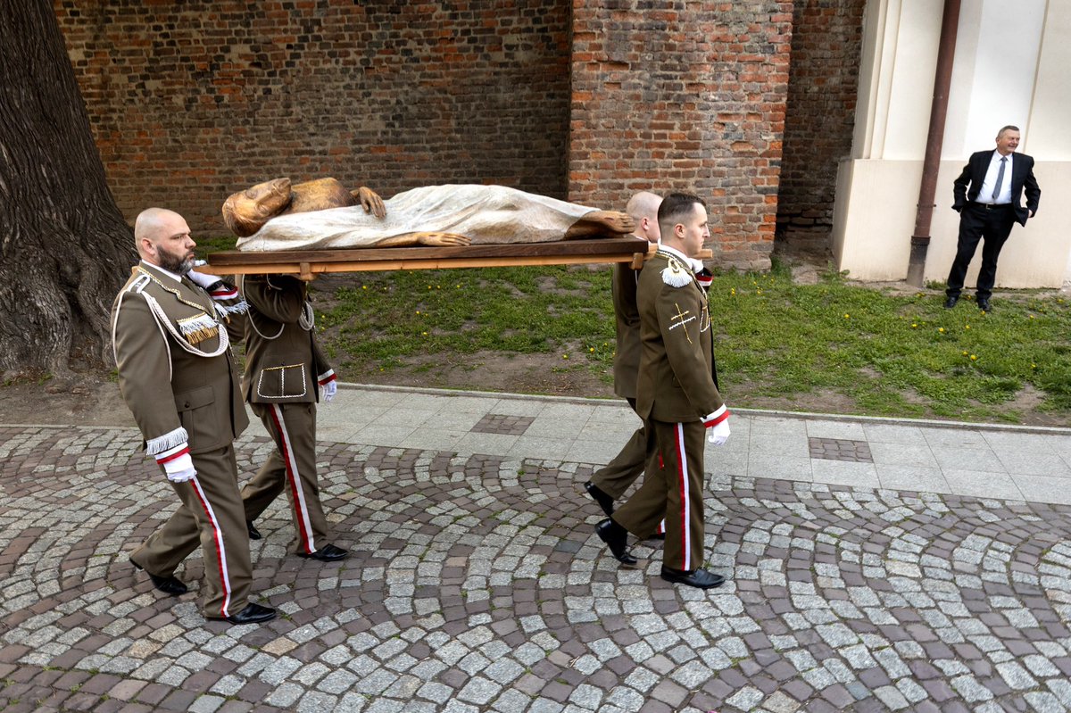 MicNovotny's tweet photo. Holy Saturday in Przeworsk and the surrounding villages, Poland – April 19, 2025. https://t.co/nxEkK9pAw8