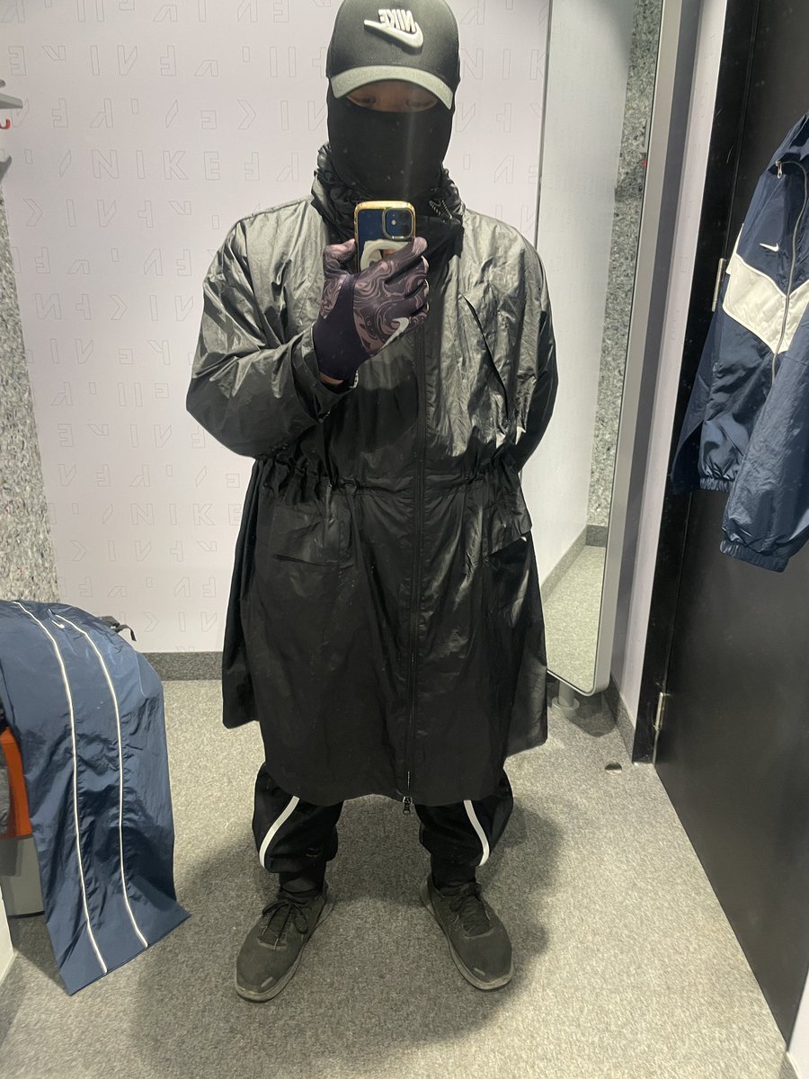 downsuitman's tweet photo. Wore my favorite nylon outfit https://t.co/lWW8OCiF9y