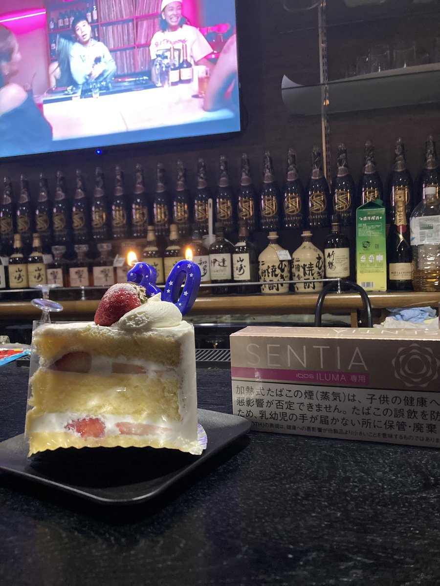 __katsuki0420's tweet photo. 💥爆豪のかっちゃんお誕生日おめでとう💥
🧡大爆殺女神もお誕生日おめでとう🧡

🎂たくさんのお祝いありがとう🎂

30代、ひぇぇだけど楽しみすんぎ！！

※公式の画像ですみませぬ。

 #爆豪勝己誕生祭2025 
 #爆豪勝己生誕祭2025 
 #僕のヒーローアカデミア https://t.co/G5900WD7pf