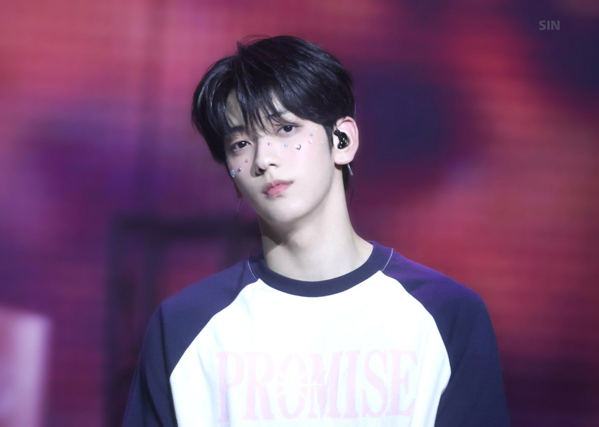 ra1sin81's tweet photo. 250308

#SOOBIN #수빈 #スビン
#txt  #TOMORROW_X_TOGETHER 
#투모로우바이투게더 https://t.co/hjFAHc2iEY