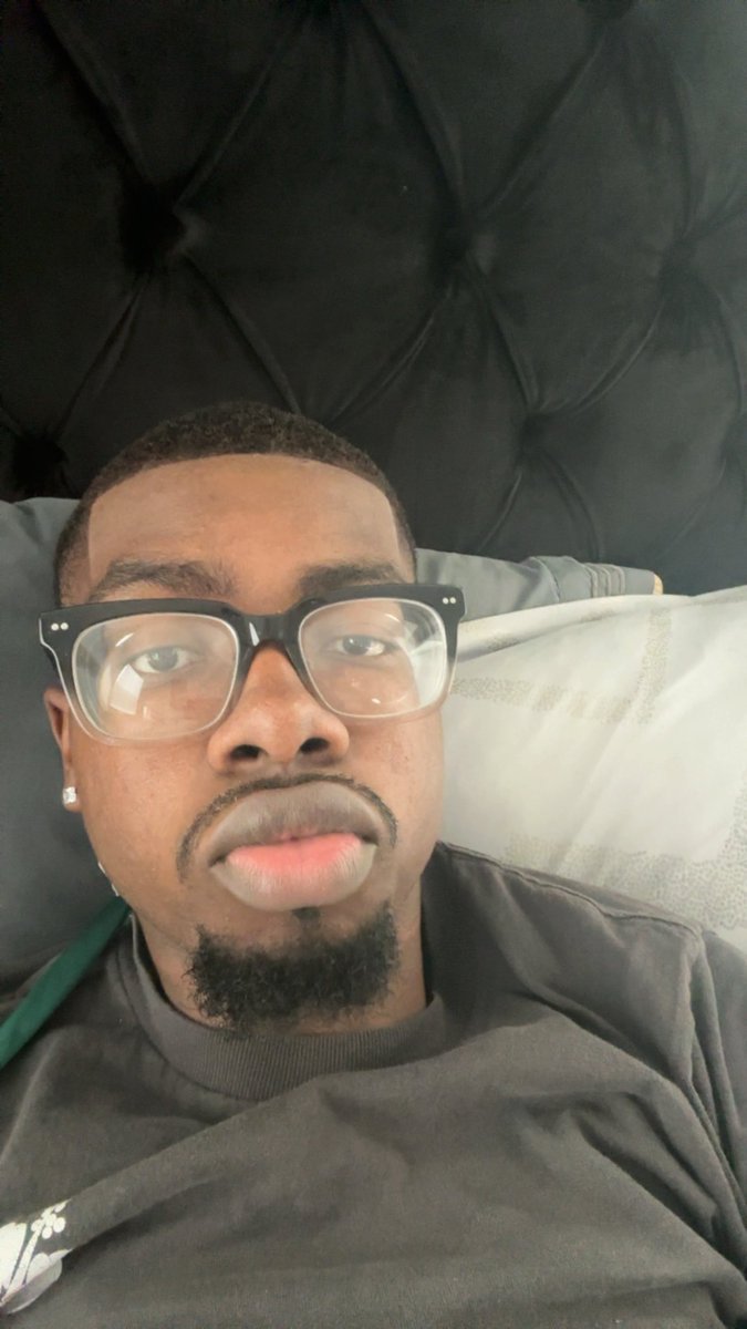 hetrendin's tweet photo. my head big asl https://t.co/hWoEBxhoFh