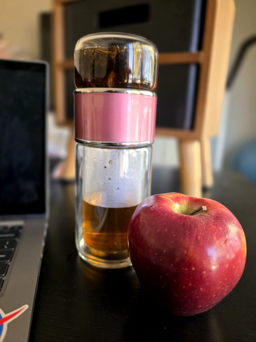 EdelQuirit's tweet photo. Start the day with a warm cup of tea🍵 and a crisp 🍎

Checking off another April Wellness Wave goal one step at a time.
Wellbeing is a habit we build through small, steady choices.

#Ability #AprilWellnessWave #WellbeingInAction #TeamChallenge 
#NAIT #IICC #MARK3374 #Assignment https://t.co/Sxq1B5nlxR