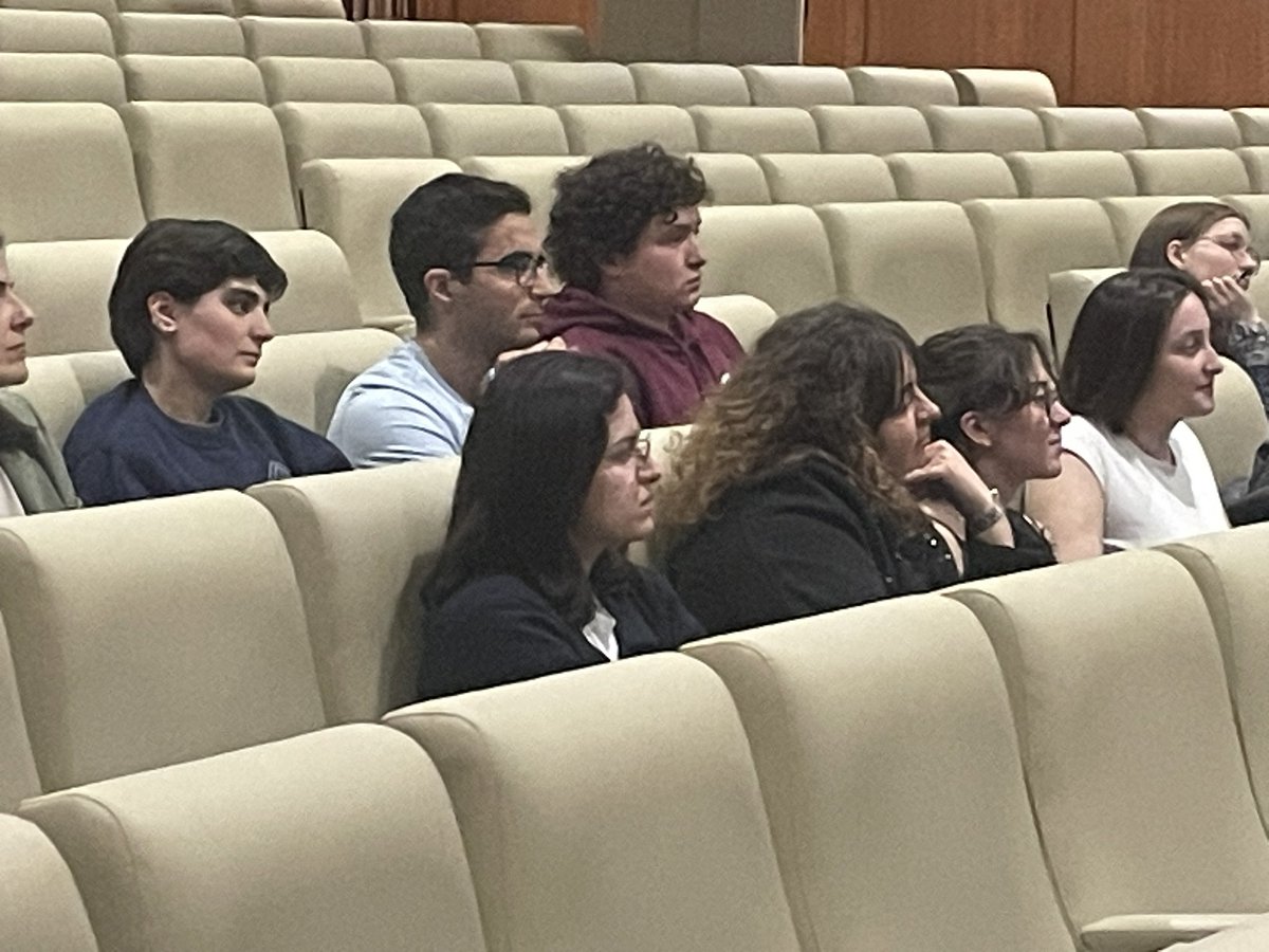 Idoia Pardavila (@idoiapardavila) on Twitter photo Interesante mesa organizada por los alumnos de <a href="/enfermeriaunav/">Facultad Enfermería</a> sobre la atención a personas con discapacidad. Mensaje clave humanizar y acompañar a las personas con discapacidad y a sus familias. Interesante mesa organizada por los alumnos de <a href="/enfermeriaunav/">Facultad Enfermería</a> sobre la atención a personas con discapacidad. Mensaje clave humanizar y acompañar a las personas con discapacidad y a sus familias.