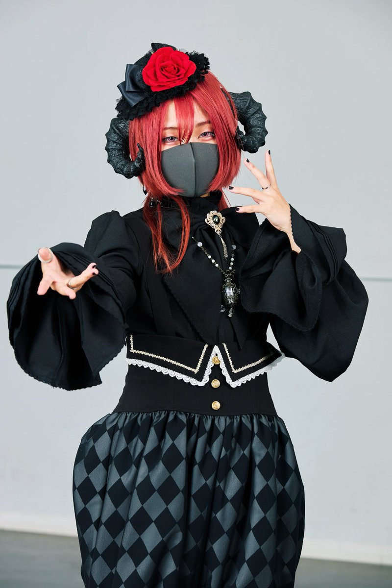 初スナップでした🐦‍⬛⚜️

#GLMスナップ  #皇子ロリィタ