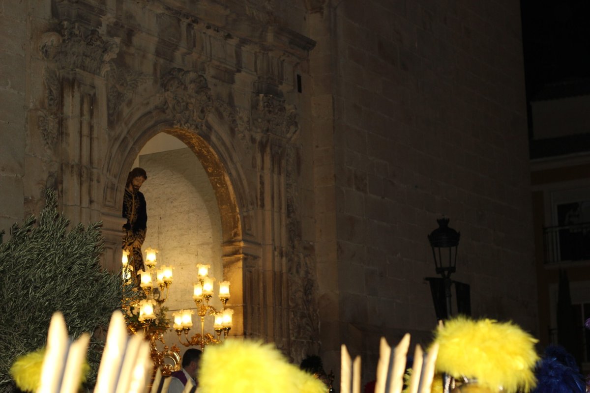 Ciezaenlared's tweet photo. La 7 Televisión retransmitirá en directo el acto y procesión del Prendimiento de #Cieza https://t.co/i4FRUQ7j0z https://t.co/V0w37cOk3c