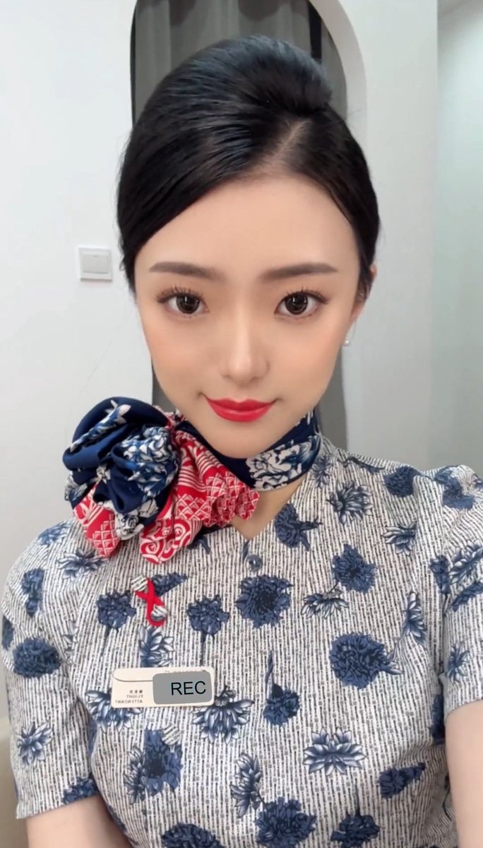 Linlin8869's tweet photo. 心是我的，但里面装的都是你😘 https://t.co/KJ2FfgGRCK
