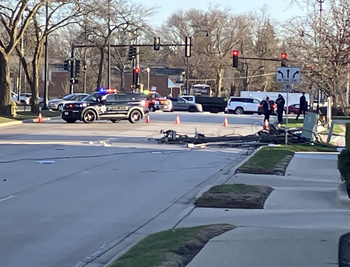 ***Traffic Alert***
Park Blvd, between Taft Ave and Wilson Ave,is closed for both directions of traffic due to downed powerlines and poles. Please consider taking an alternate route.