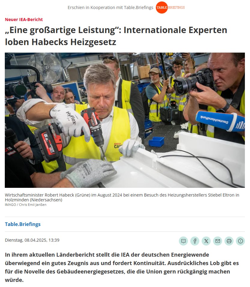 42tw1tter1sd3ad's tweet photo. ...aber was wissen internationale Experten schon...
Grüne raus!!1!!111!!! https://t.co/tb1XIei1Ak