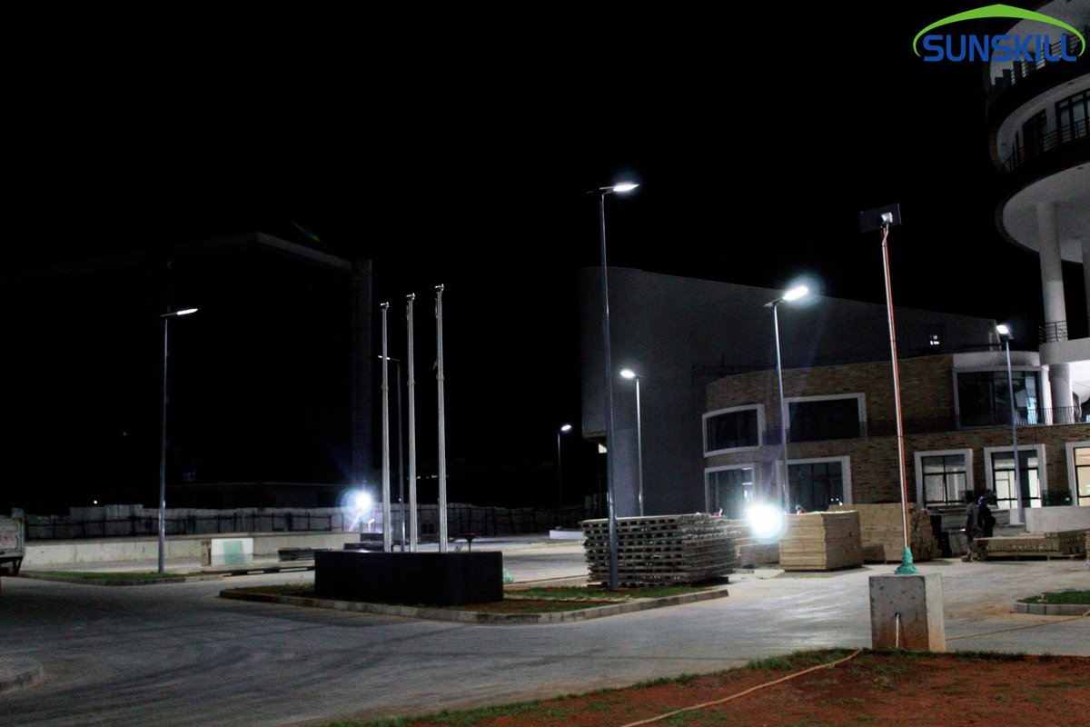 sunskilltz's tweet photo. Sunskill 'Dodoma Ministry of Finance' Solar Street Light Project

#sunskilllighting #solarstreetlight #leddesign #lightingdesign https://t.co/jl5lbKO8gq