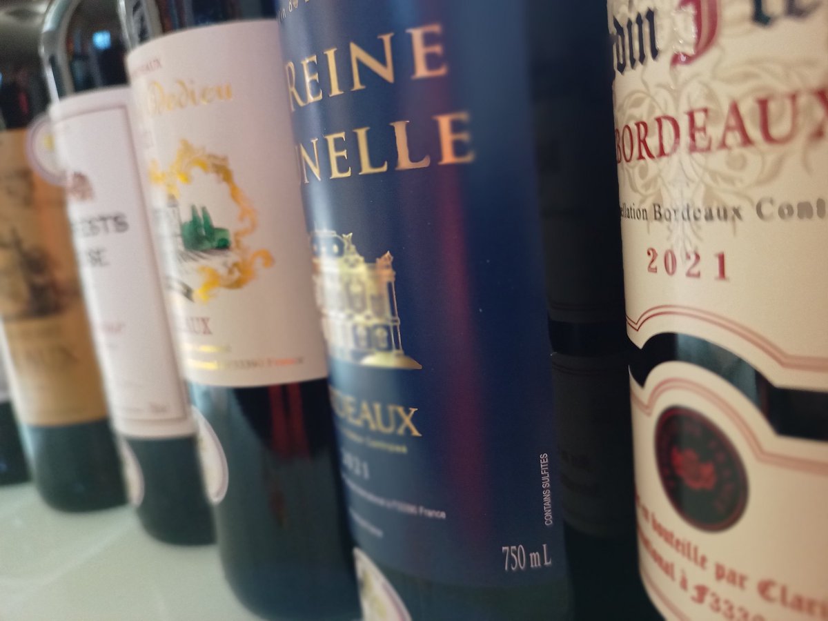 モスコミュール tweet media