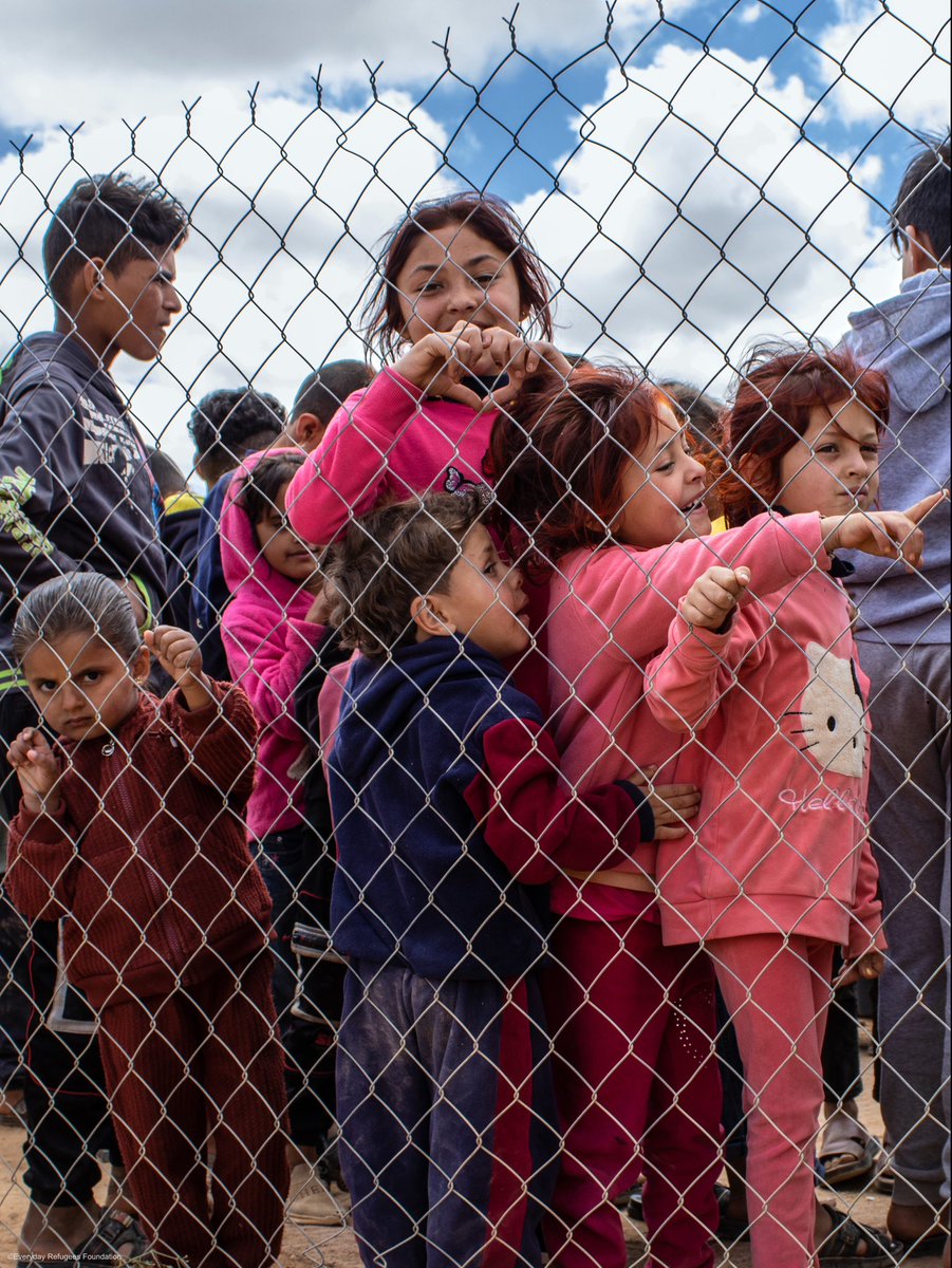 everydayrefugee's tweet photo. During the weekend, our team traveled to a tented settlement on the outskirts of Mafraq, Jordan, to deliver outfits and toys to Syrian refugee children, bringing smiles and joy. ‘Little Smiles’ our latest campaign, first stop Jordan. https://t.co/5x6zrrapA2 #everydayrefugees https://t.co/ToQRFV0Sby