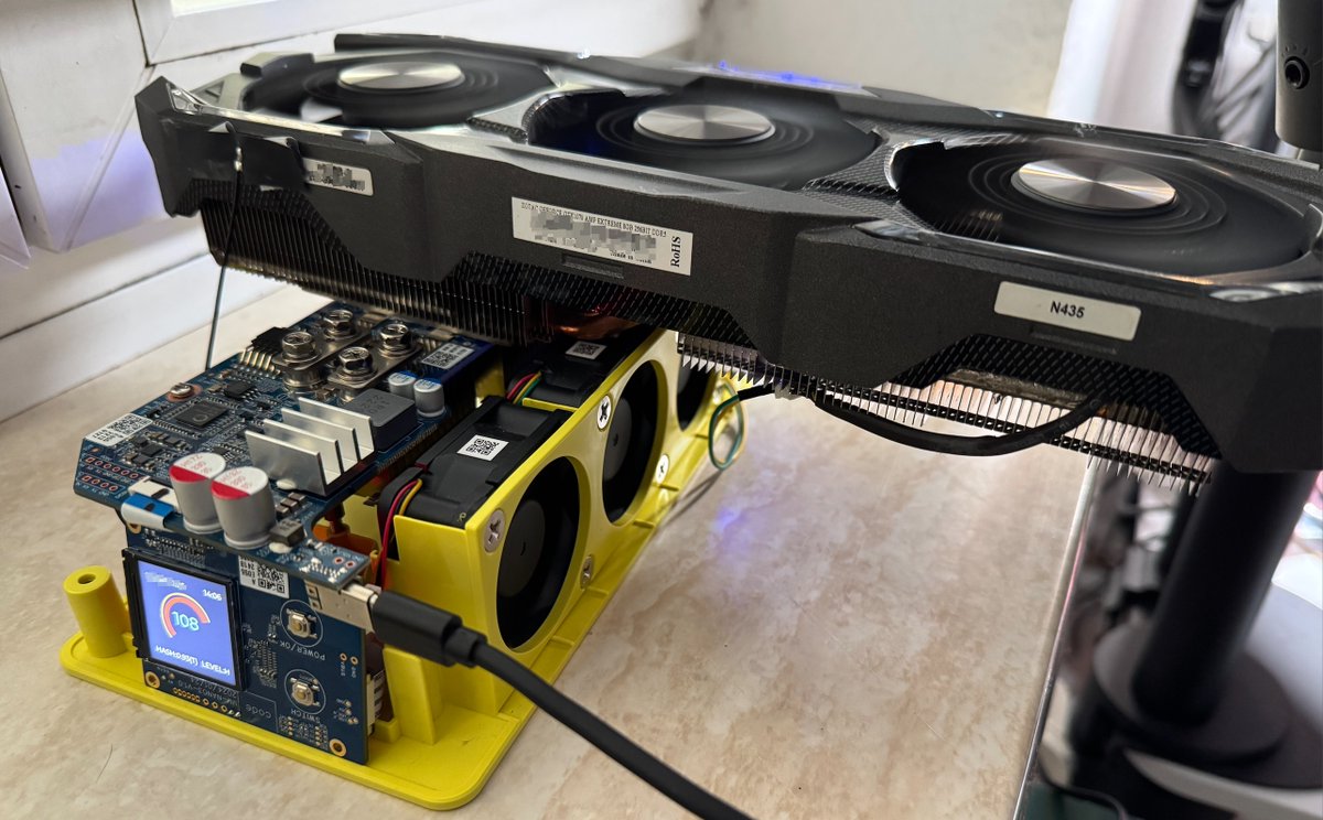 AkiAfroo's tweet photo. @canaanio someone had to do it! (over 4TH/s and 60/70 °C)
We appreciate that you have released the source code for the $Nano3S, and it would be wonderful if you could do the same for the $Nano3. https://t.co/Ftwl75jzcu