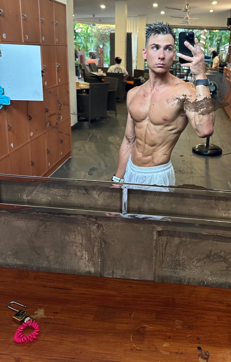 Michael / SONII ☀️ tweet media