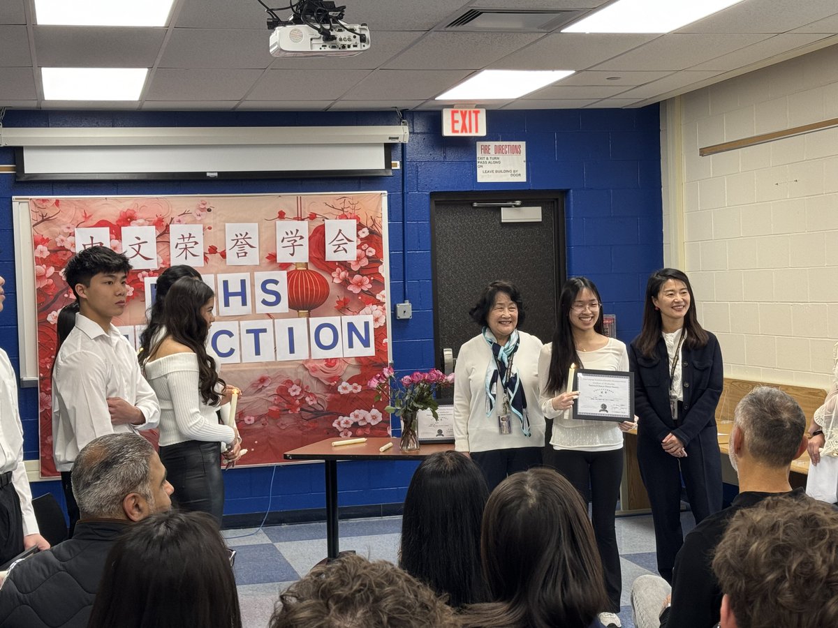 Congratulations to the students inducted into the National Chinese Language and Culture Honor Society at NVD!
#nvdpride, #nvcpride, #nvpride
