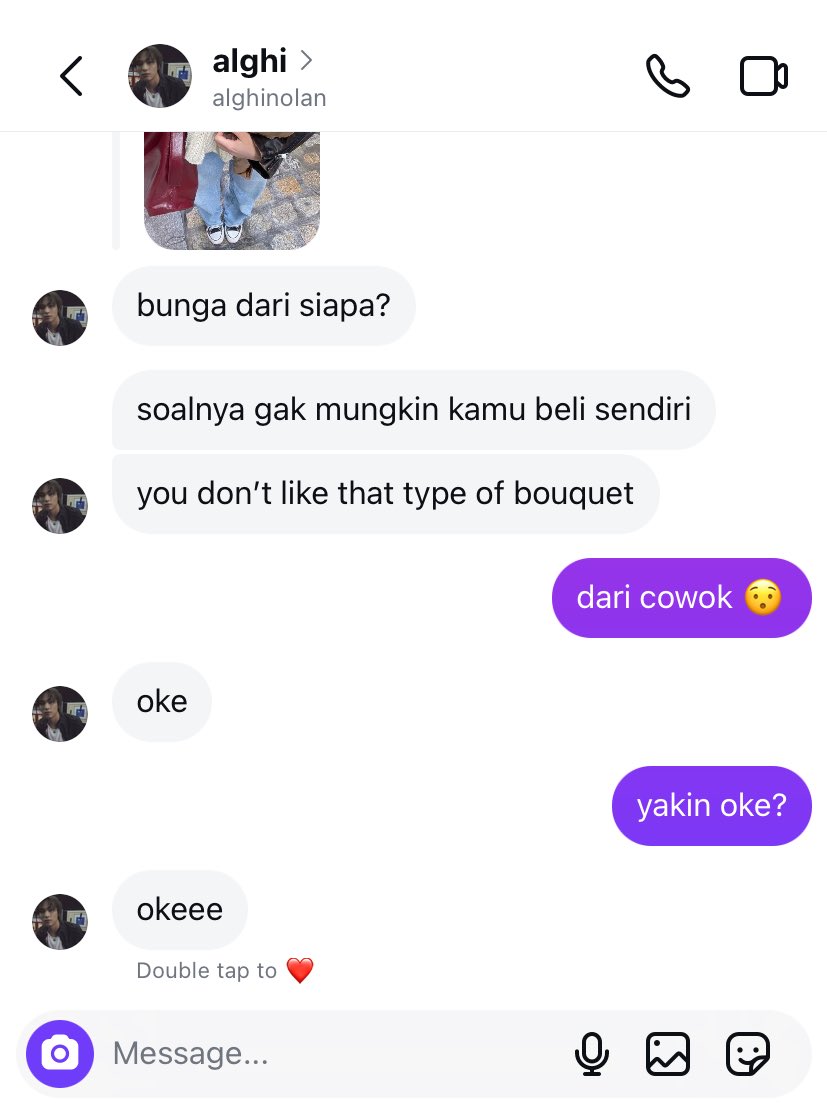 lysaajpg's tweet photo. jealous petals 

lee haechan few tweets au https://t.co/ecteA7ZC97