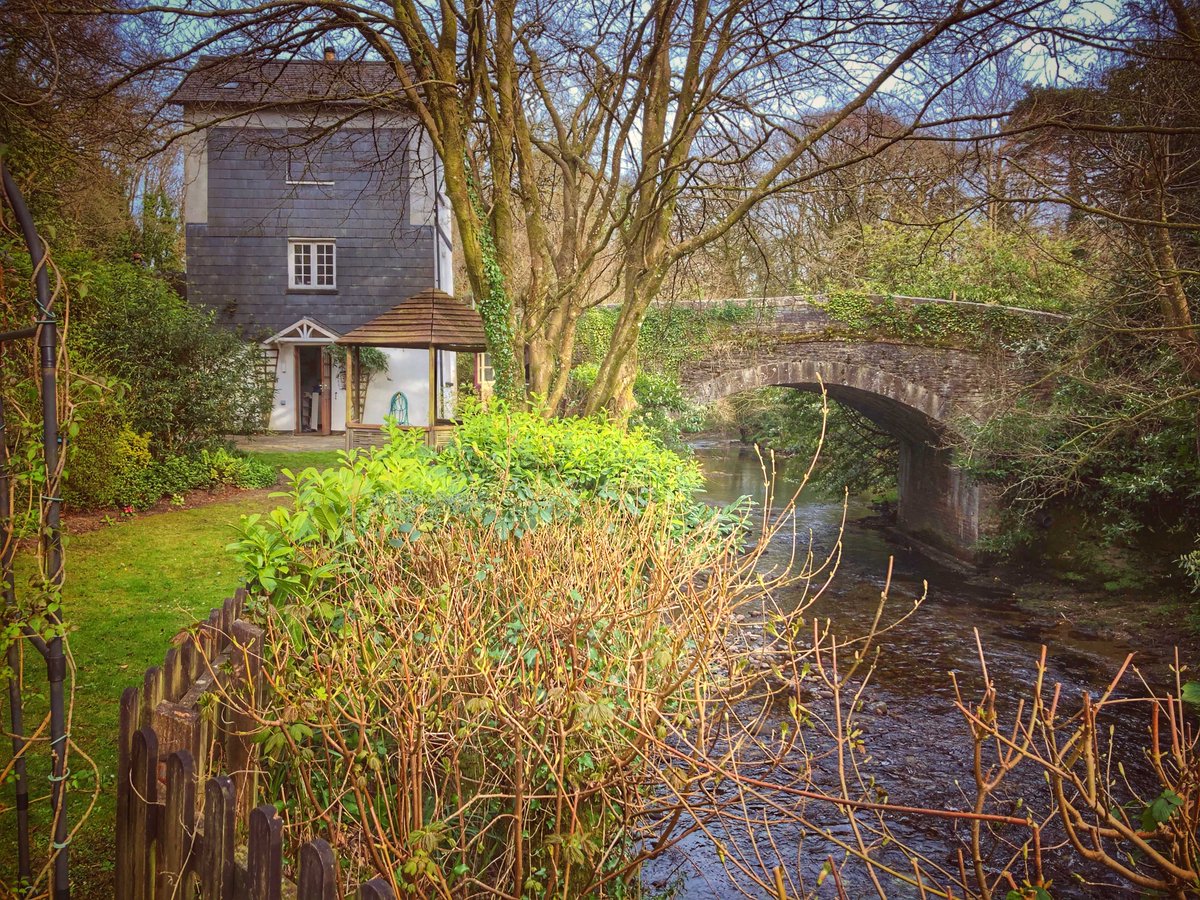 NEWS: we opened for bookings from May until Aug this year on Sunday and we've had two reservations already. If you'd like to choose Bridge Cottage as your holiday home this year and use Vrbo, the link is here &gt; vrbo.com/en-gb/p1102099…