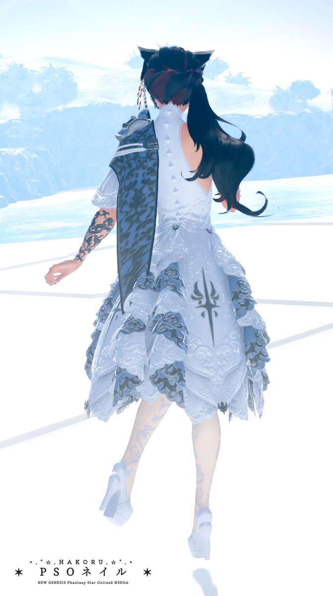 ruru_kmitnk's tweet photo. ★PSO2NGS「アリストブロードゥリ/B[Se]」★
をモデルにしたネイルチップを作りました！
爽やかなベースに、黒レースとシルバーの装飾が華奢な美しさを演出している優美な衣装ですね🗝️🫧
衣装のモデルさんは、月見香倶夜(@2913kag_ngs )さまです🐈‍⬛
#PSO2NGS 
#ネイルチップ https://t.co/nwMK4TsxTl