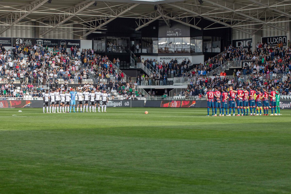 miguel5angel99's tweet photo. 🤫

@Burgos_CF  🤍🖤 https://t.co/GDjunxrn7V