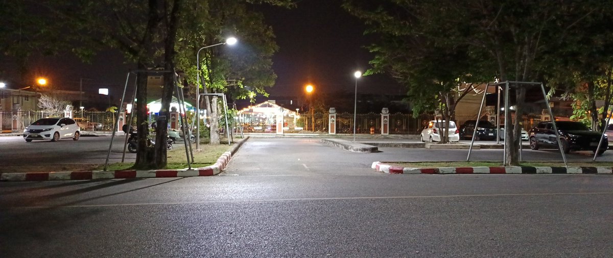 ..... มาออกกำลังกาย ❌
..... มาดูสาว ✅ 😂😂 #สวนเฉลิม
.. 🌗ทุกคนล้วนย่อมมี ด้านมือ อยุ่ในตัว 🌗.. 
#พิดโลกนัดเจอ #มอนอนัดเจอ #ชายเดี่ยว 
#พิษณุโลกนัดเจอ #พิษณุโลกfwb #สุโขทัยนัดเจอ #พิจิตรนัดเจอ