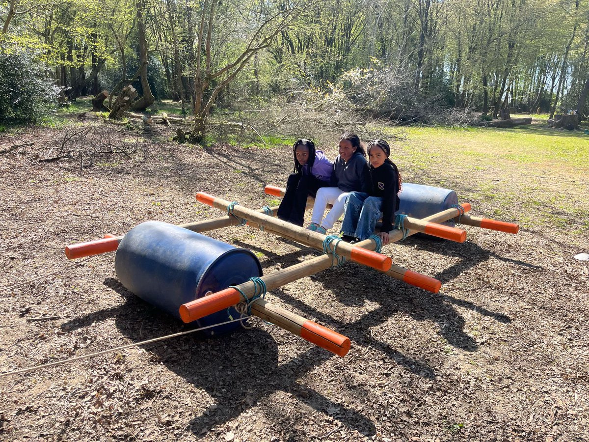 St Leonard's Primary tweet media