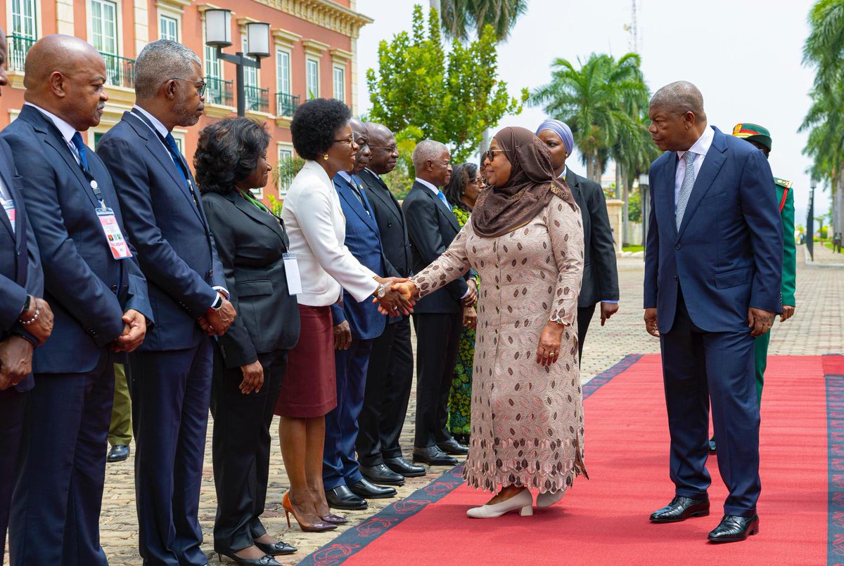 semboj's tweet image. Kazi na utu