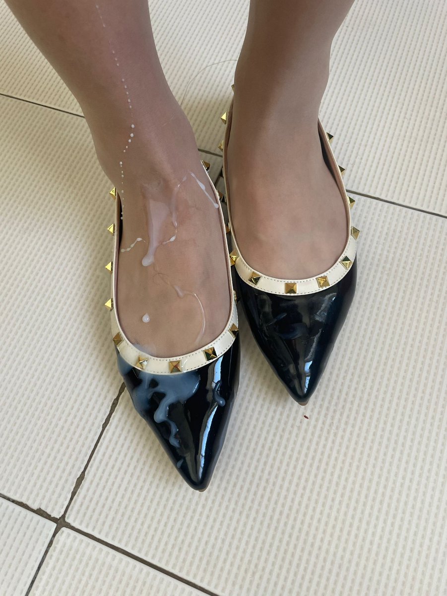 对不起
#crossdresser #femboy #sissy  #horny #女装 #メス男子 #男の娘 #女装子 #肉便器 #精畜 #精厕 #足控