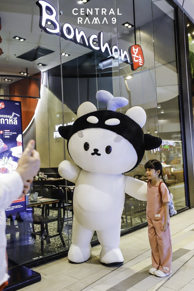 CentralRama9's tweet photo. #โพก้าซัง มาทำอะไรที่บอนชอนนะ 👀🤍

📍Bonchon, 7Floor Central RAMA 9
📍Central RAMA 9 Open Everyday 10:00 AM - 10:00 PM
📍Central RAMA 9 l MRT Phra ram9 | Exit 2

#CentralRama9
#Bonchon https://t.co/eTLCjPPraV