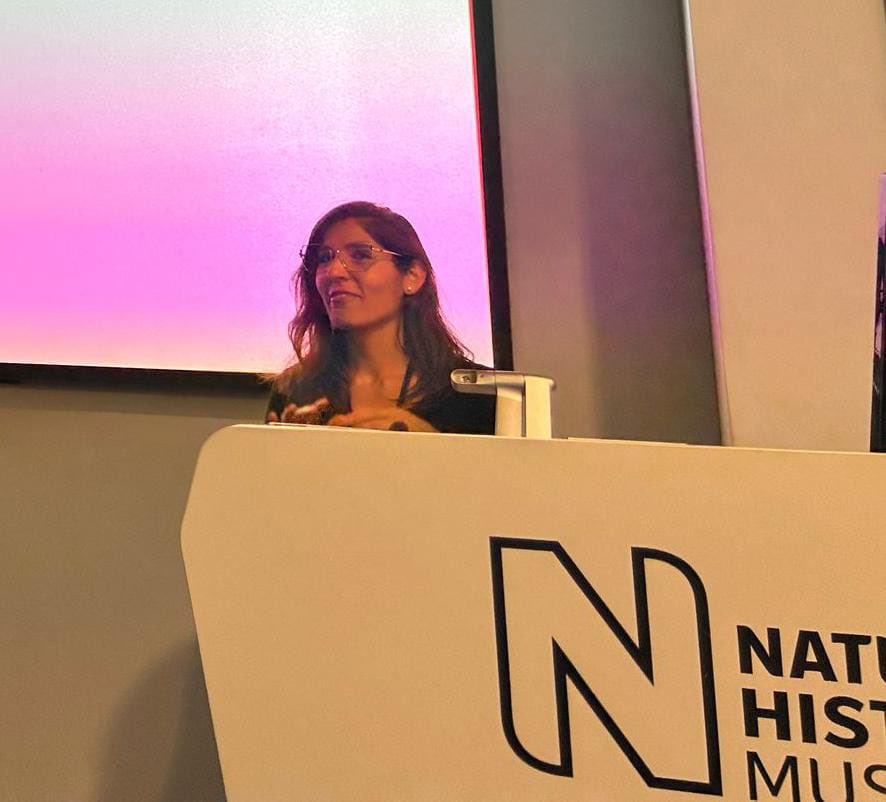 Today, we had visiting researcher <a href="/SoniaCamina/">Sonia Camina</a> present a seminar on chitinozoa <a href="/NHM_London/">Natural History Museum</a> . Sonia is visiting from <a href="/ianigla/">IANIGLA - CONICET</a> <a href="/palino_ianigla/">Paleopalinologia y Paleoecologia Vegetal - IANIGLA</a> thanks to a <a href="/ThePalAss/">The PalAss</a> grant #Micropalaeo #Palynology #Palaeozoic