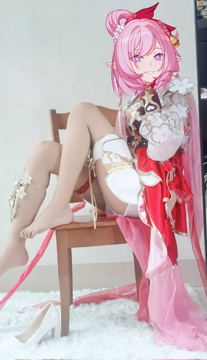 爱莉玉足
#爱莉希雅 #Elysia #cosplay #春好桃夭