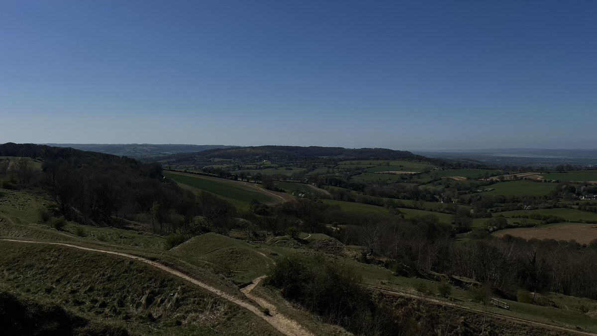 glanuskfarm's tweet photo. Looking for the perfect weekend adventure?

The Painswick Beacon Circular walk,  followed by a great Sunday lunch @The_Painswick 
Find out more here➡️ https://t.co/ozo3zWZYH7

#cotswolds #sundaylunch #WeekendVibes #painswick https://t.co/VBAmWNYWD3