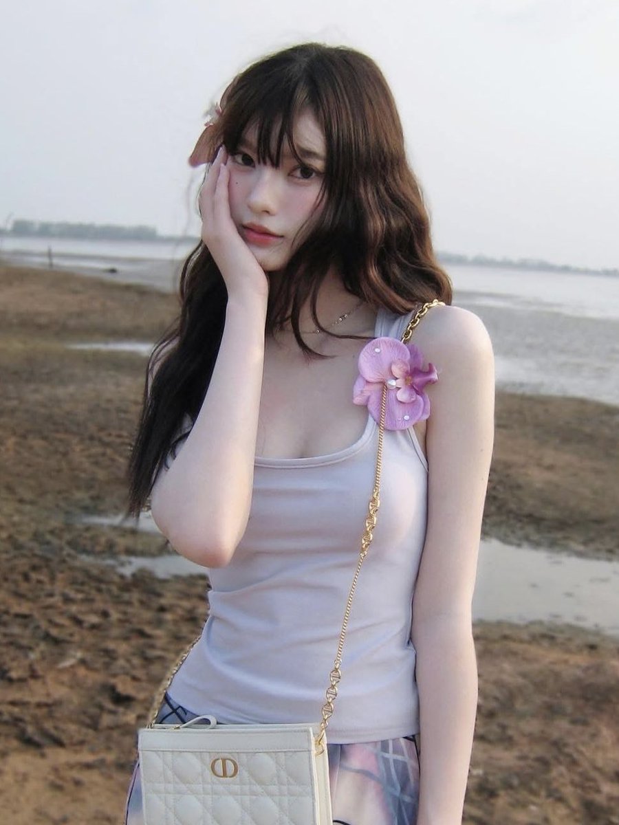 Putawan29367530's tweet photo. พั้นช์ โคตรดีเลย ขาวมากกก https://t.co/vdz6TVM4XI