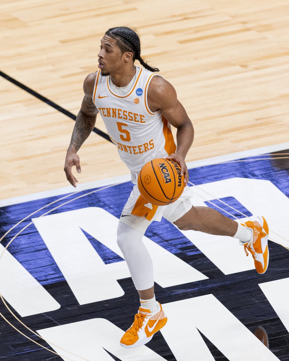 Tennessee Basketball tweet media