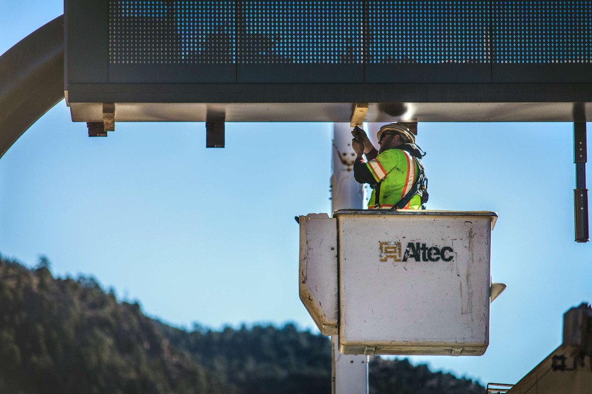 Daktronics's tweet photo. Leading the way! 🌍 With a global presence and decades of experience, we are leading the way in #DakTransportation display solutions. Partner with us for reliable and innovative products.  #ContractorSuccess #ThisIsITS https://t.co/KJbU0uWUSb