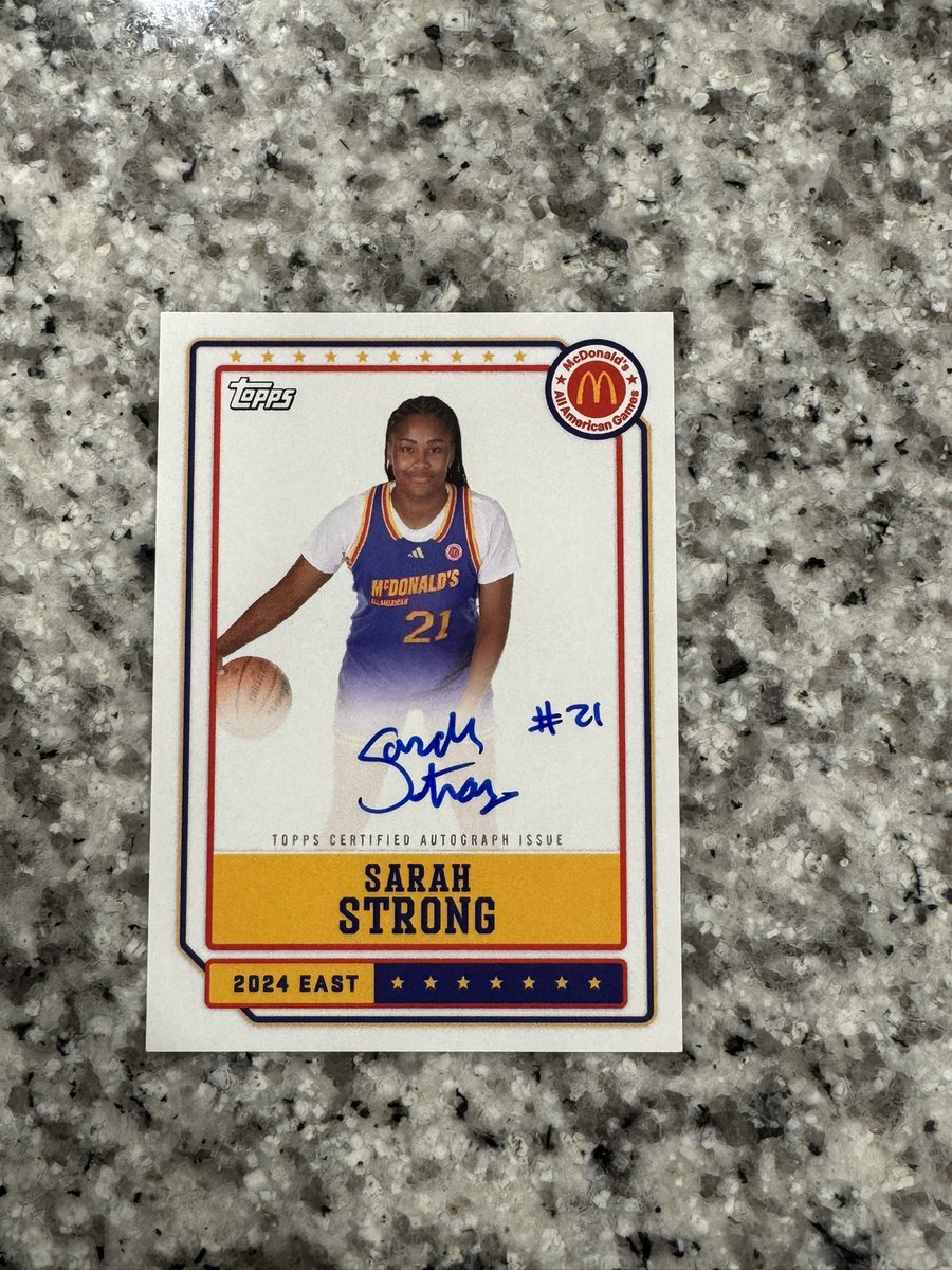 katwolfey23's tweet photo. @cardboardbst Sarah Strong McDonald’s on card - $150 OBO shipped priorirty https://t.co/rSMaH1r470