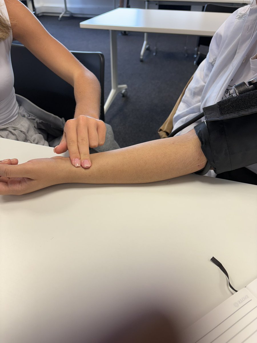 TAF1103's tweet photo. Physiological measurements teaching today 🌡️🩺@PCWorkforceAcad 
#PrimaryCare
#HealthCareTraining https://t.co/uA4tyq7sax