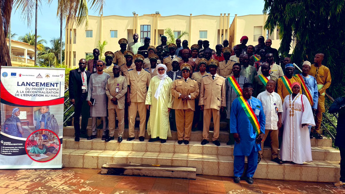 ONG_AMSS's tweet photo. Lancement régional projet PADEM à #Sikasso!
Financé par l’UE, #PADEM vise à garantir une #éducation de qualité, sûre et inclusive à +120 000 enfants dans 23 communes au #Mali.
Un projet salué par les autorités et les acteurs locaux pour son approche participative.
Avec @UEauMali https://t.co/IyDY9ZUGLP